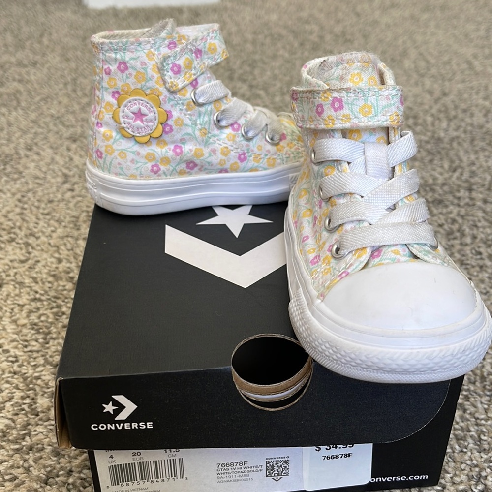High top Flower Converse for toddler